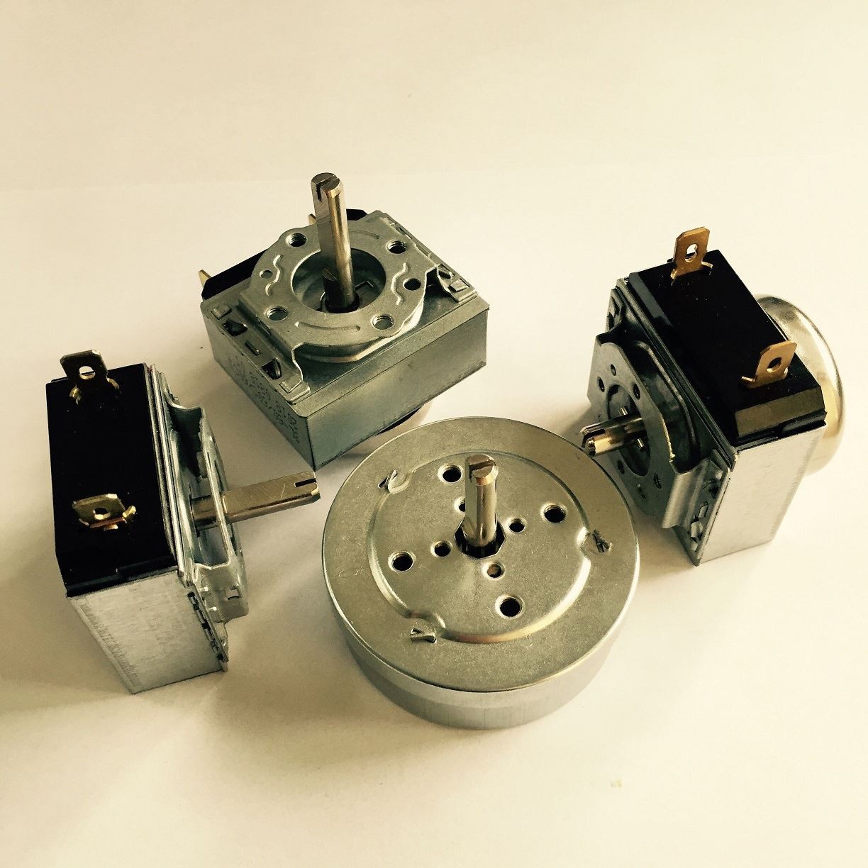 how to make a 240 volt mechanical timer